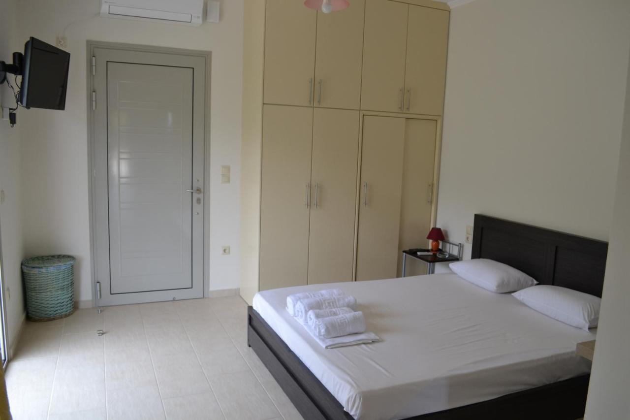 Av Apartment Áyios Nikítas Exterior foto